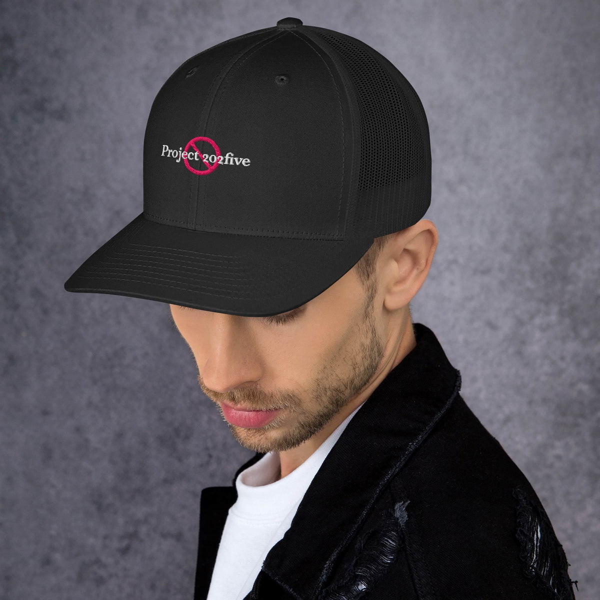 Project 2025 trucker cap with embroidered logo – multiple colors – DETOUR.STORE