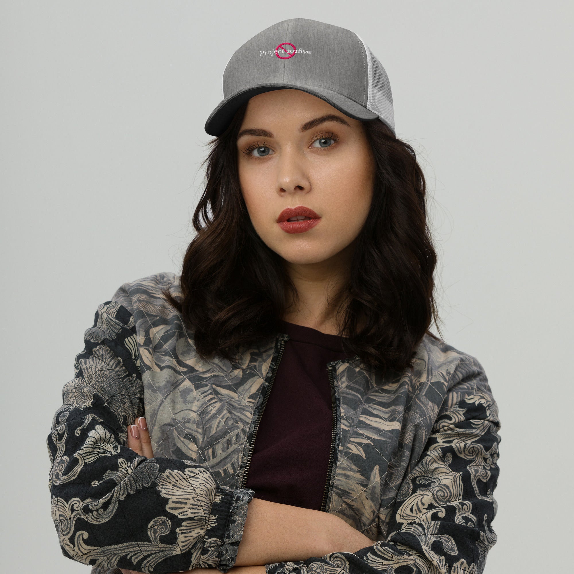 Project 2025 trucker cap with embroidered logo – multiple colors – DETOUR.STORE”