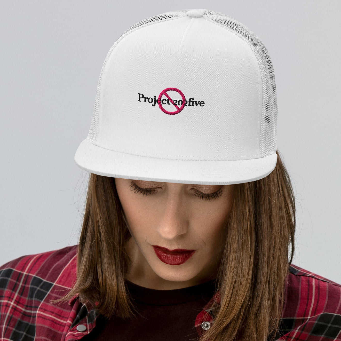 Project 2025 trucker cap with embroidered logo – multiple colors – DETOUR.STORE