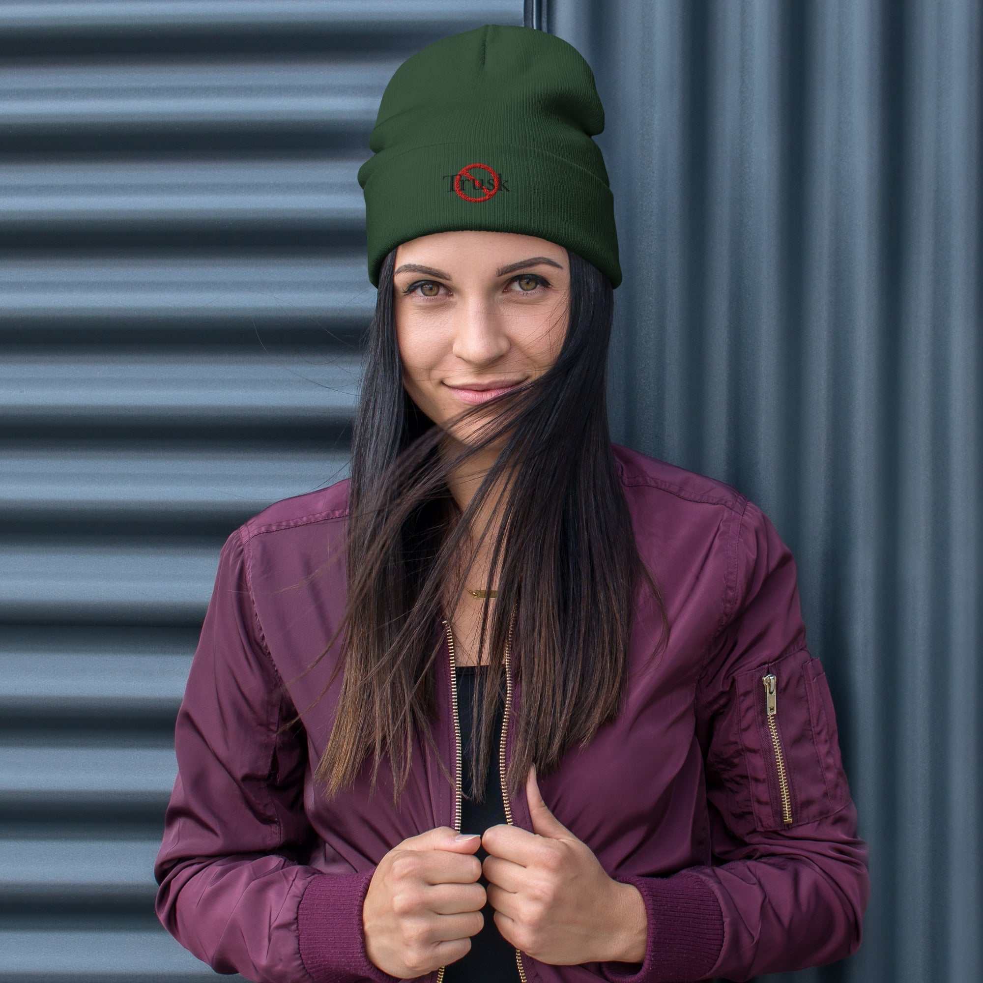 Trusk embroidered beanie with stitched logo – multiple colors – DETOUR.STORE