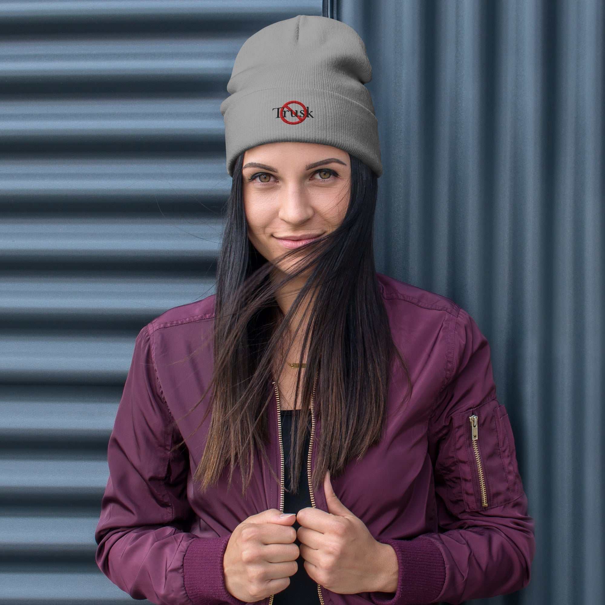 Trusk embroidered beanie with stitched logo – multiple colors – DETOUR.STORE