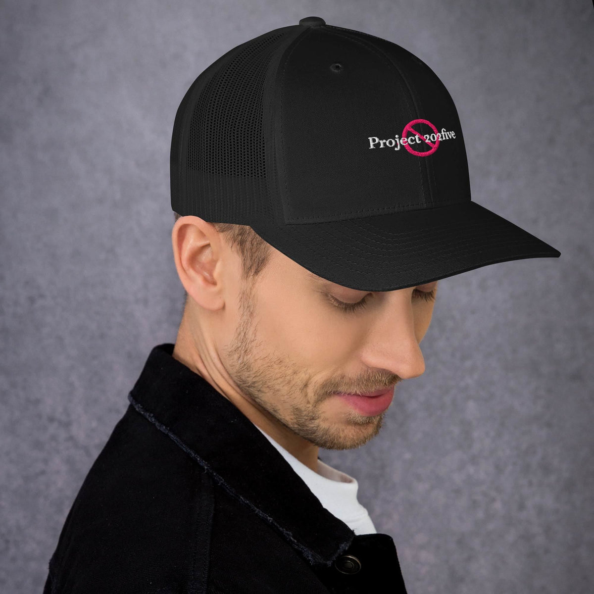 Project 2025 trucker cap with embroidered logo – multiple colors – DETOUR.STORE
